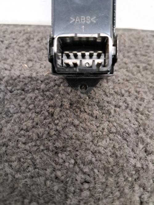 Image Interrupteur de leve vitre avant droit - PEUGEOT 4007