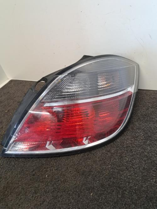 Image Feu arriere principal droit (feux) - OPEL ASTRA 1.7CDTI
