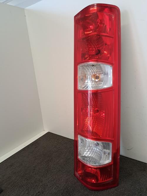 Image Feu arriere principal droit (feux) - IVECO 35S12