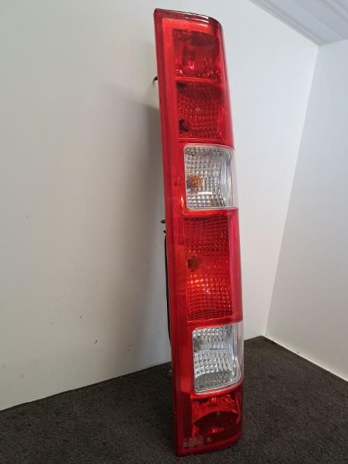 Image Feu arriere principal droit (feux) - IVECO 35S12