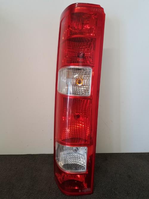 Image Feu arriere principal gauche (feux) - IVECO 35S12