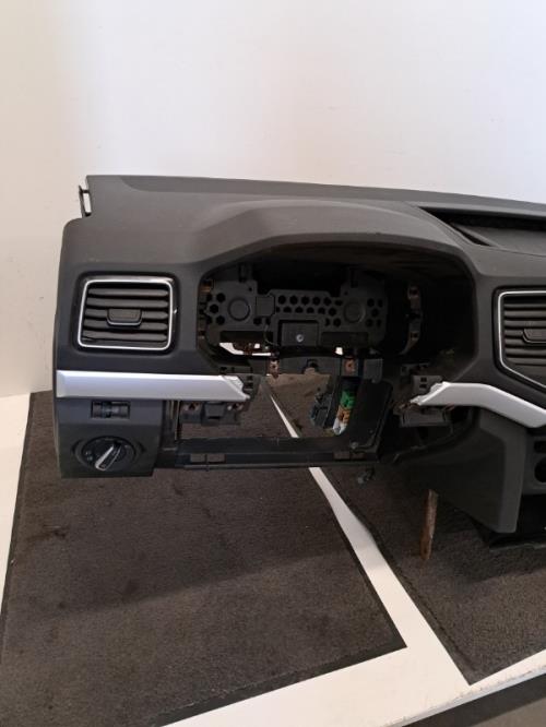Image Planche de bord complete - VOLKSWAGEN AMAROK