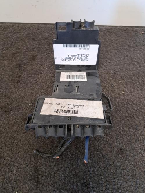 Image Porte fusible - PEUGEOT PARTNER 2