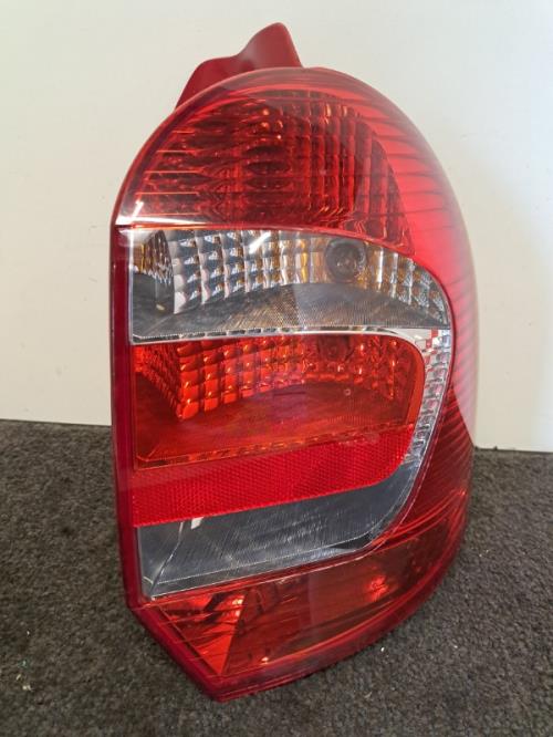 Image Feu arriere principal droit (feux) - RENAULT GRAND MODUS