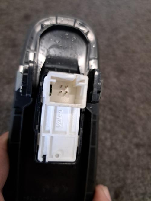 Image Interrupteur de leve vitre avant droit - PEUGEOT 308 2