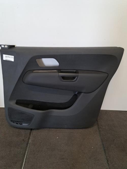 Image Garniture porte avant droite - VOLKSWAGEN AMAROK