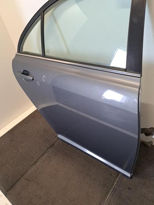 Image Porte arriere droit - TOYOTA AVENSIS 2