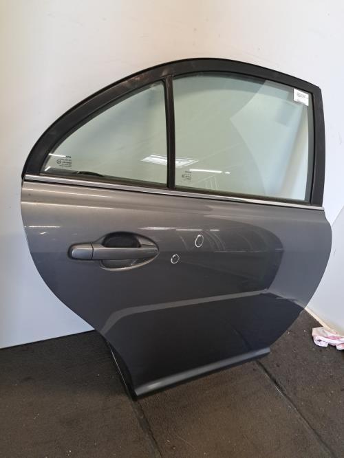 Image Porte arriere droit - TOYOTA AVENSIS 2
