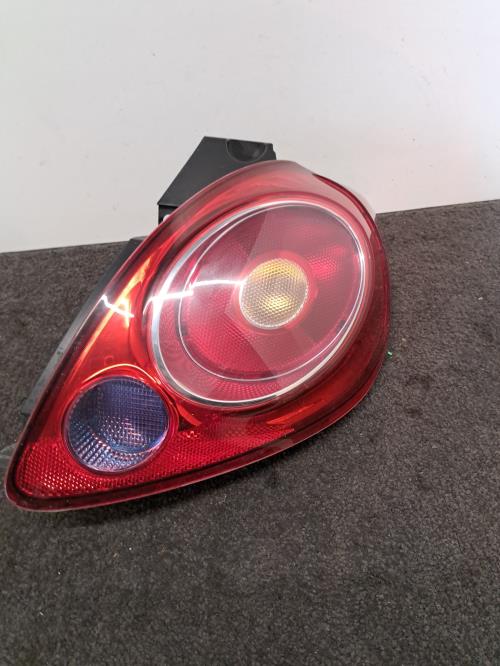 Image Feu arriere principal droit (feux) - FORD KA 2