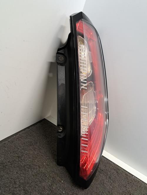 Image Feu arriere principal droit (feux) - FIAT PUNTO EVO 3
