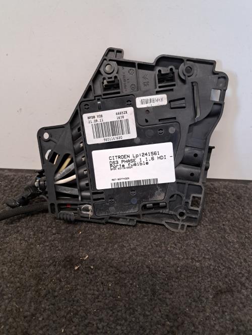 Image Porte fusible - CITROEN DS3
