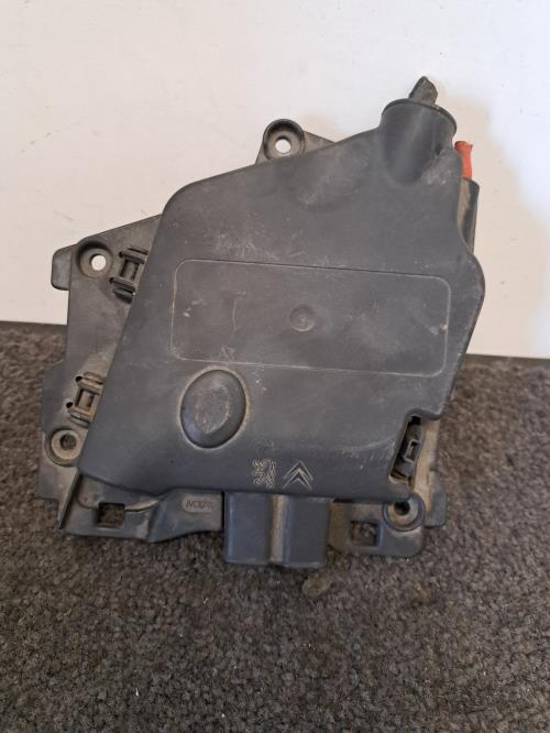 Image Porte fusible - PEUGEOT 207