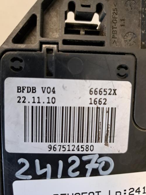Image Porte fusible - PEUGEOT 207