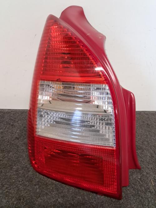 Image Feu arriere principal gauche (feux) - CITROEN C2