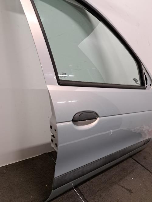 Image Porte avant droit - RENAULT MEGANE 1