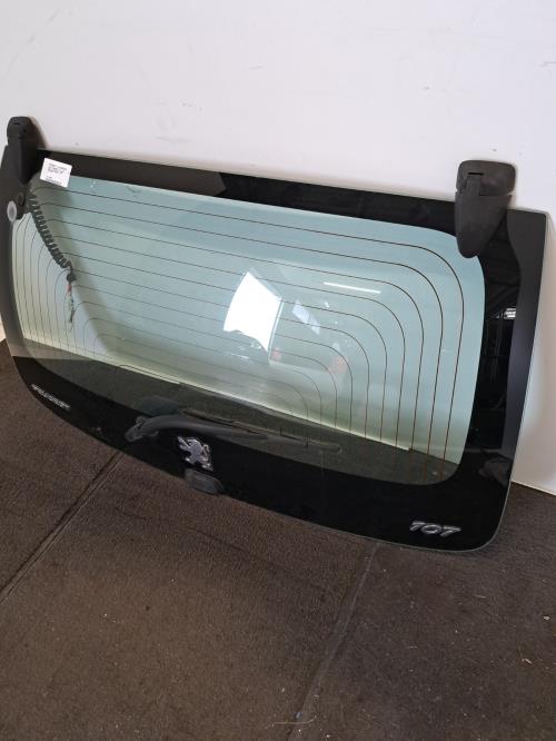 Image Lunette arriere - PEUGEOT 107