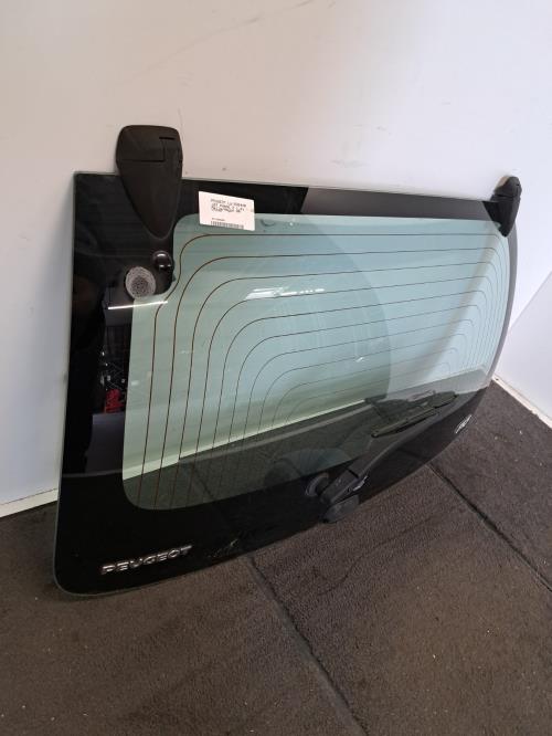 Image Lunette arriere - PEUGEOT 107