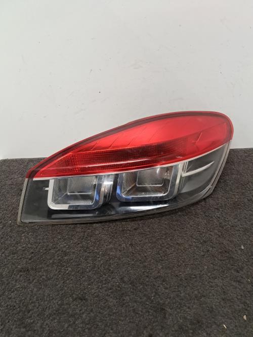 Image Feu arriere principal droit (feux) - RENAULT MEGANE 3