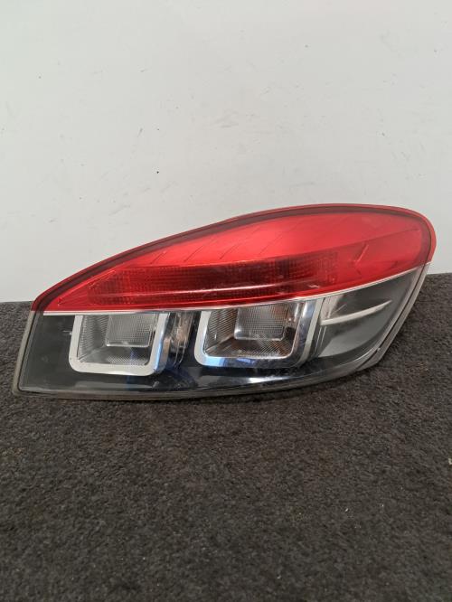 Image Feu arriere principal droit (feux) - RENAULT MEGANE 3
