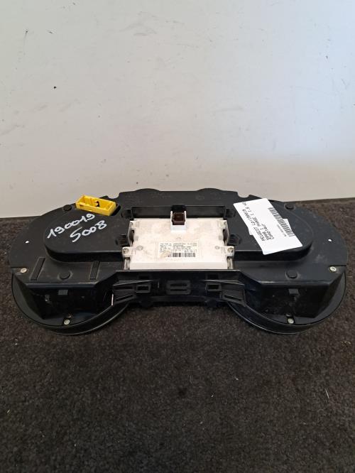Image Compteur - PEUGEOT 5008 1