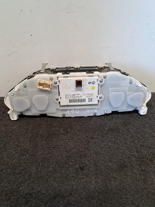 Image Compteur - PEUGEOT 2008 1