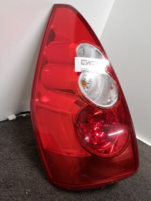 Image Feu arriere principal gauche (feux) - MAZDA 5 1