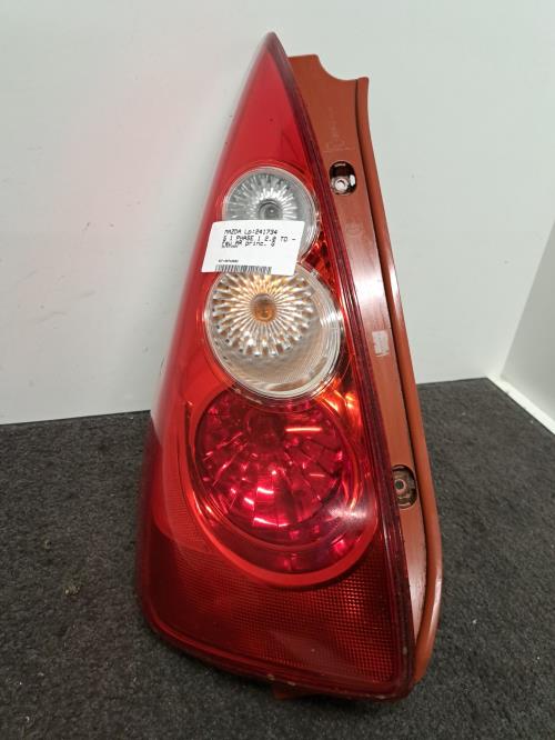 Image Feu arriere principal gauche (feux) - MAZDA 5 1