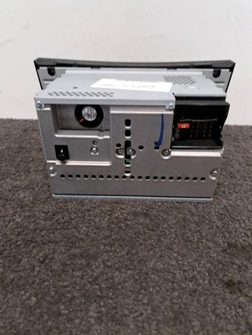 Image Autoradio - MERCEDES CLASSE E 211