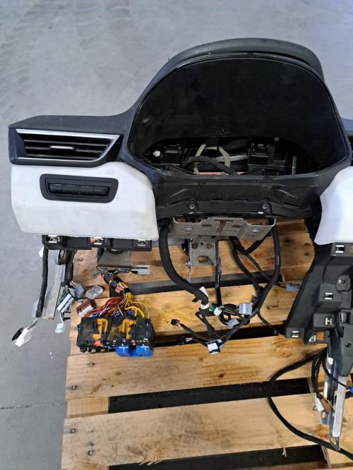Image Planche de bord complete - RENAULT CLIO 5
