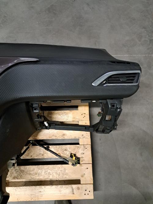 Image Planche de bord complete - PEUGEOT 2008 1