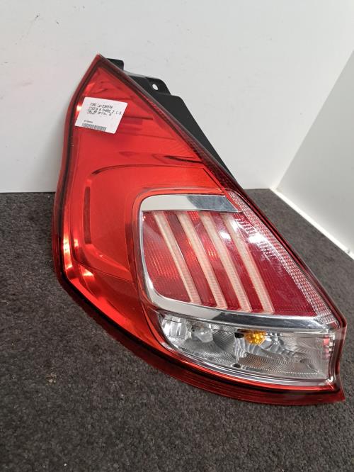 Image Feu arriere principal gauche (feux) - FORD FIESTA 6