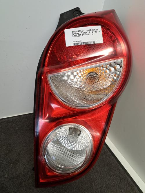 Image Feu arriere principal droit (feux) - CHEVROLET SPARK