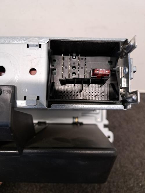 Image Autoradio d'origine - VOLKSWAGEN GOLF 6