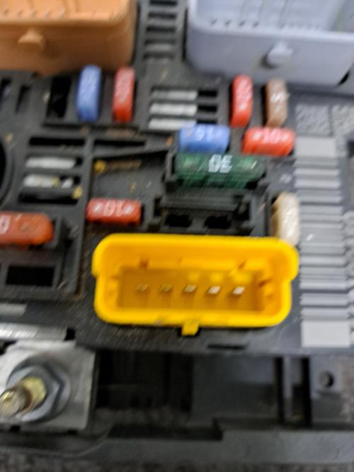 Image Boitier servitude moteur (BSM) - PEUGEOT 308 1