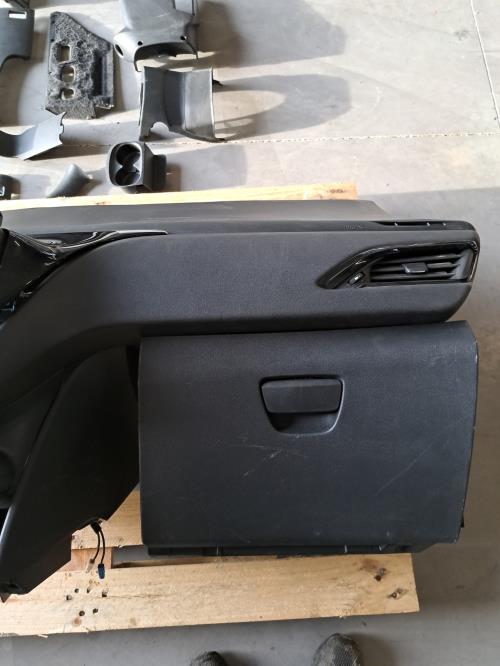Image Planche de bord complete - PEUGEOT 208 1