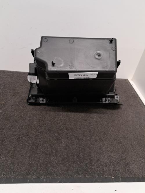 Image Boite a gants - RENAULT CLIO 5