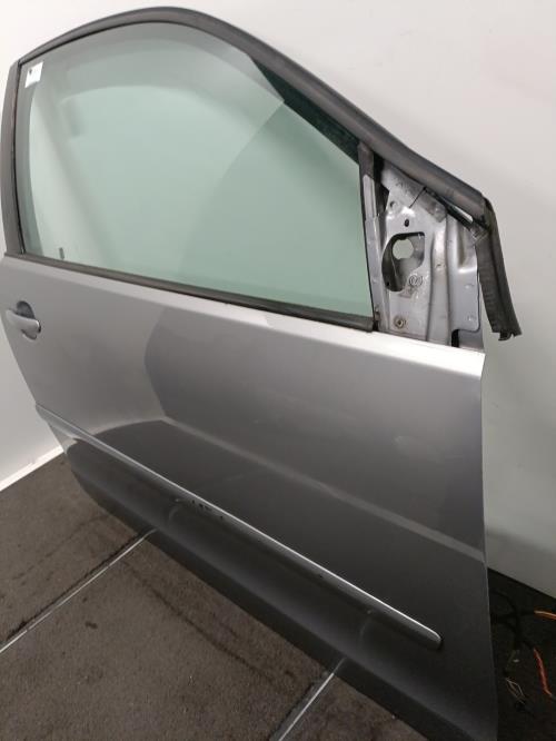 Image Porte avant droit - VOLKSWAGEN POLO 4