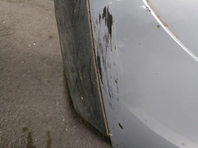 Image Pare choc avant - RENAULT CLIO 2