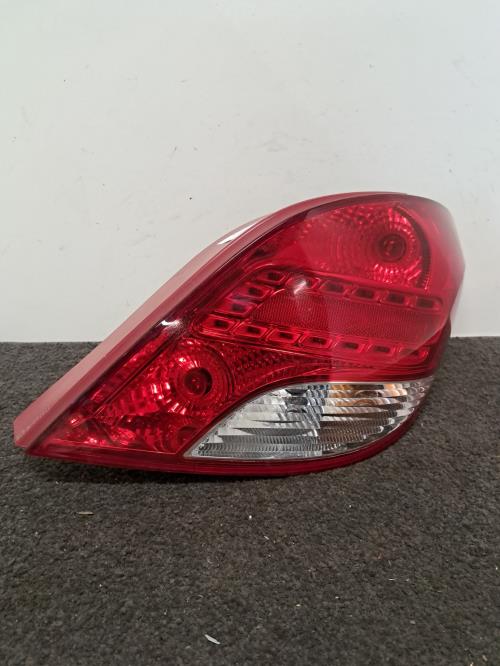 Image Feu arriere principal droit (feux) - PEUGEOT 207