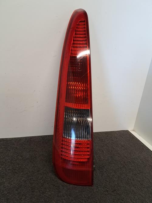 Image Feu arriere principal gauche (feux) - FORD FUSION