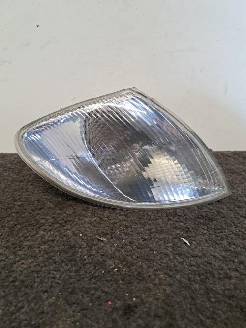 Image Optique avant secondaire droit (feux)(clignotant) - RENAULT SCENIC 1