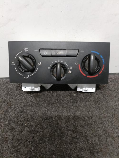 Image Commande chauffage - PEUGEOT PARTNER 2