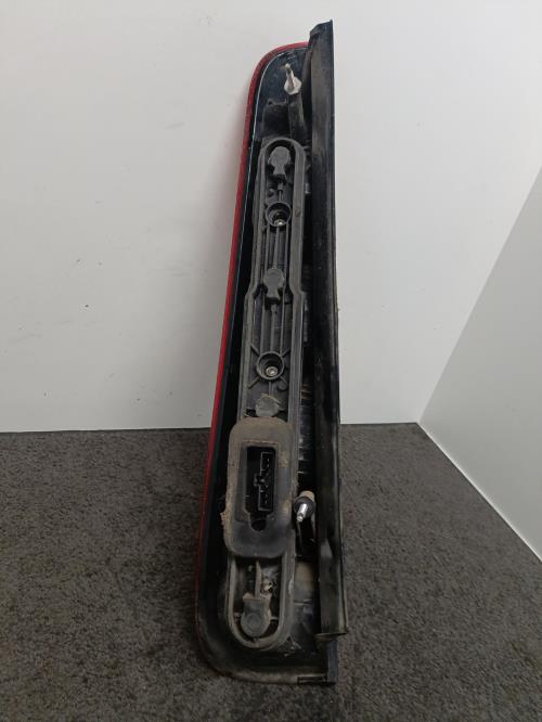 Image Feu arriere principal droit (feux) - FORD C-MAX 1