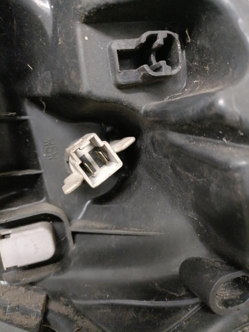 Image Optique avant secondaire droit (feux)(clignotant) - NISSAN MICRA 3