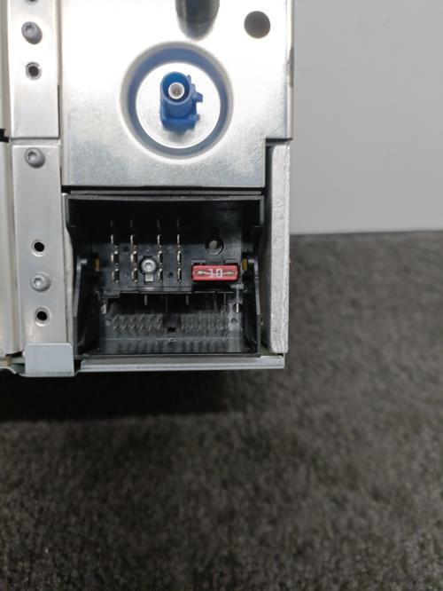 Image Autoradio d'origine - VOLKSWAGEN TOUAREG 1