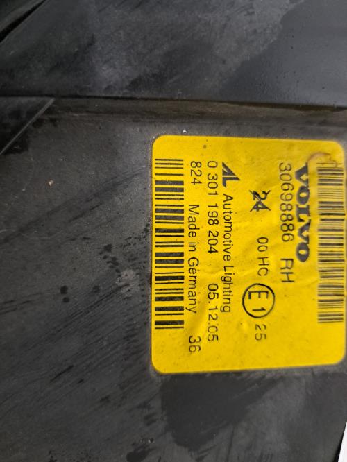 Image Optique avant principal droit (feux)(phare) - VOLVO V 50