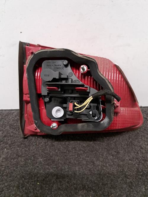 Image Feu arriere secondaire droit (feux) - VOLKSWAGEN TOURAN 2