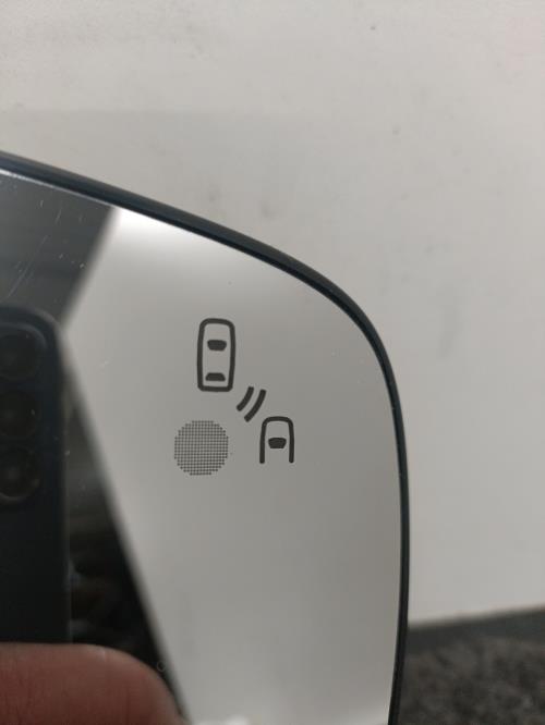 Image Glace retroviseur droit - RENAULT KADJAR