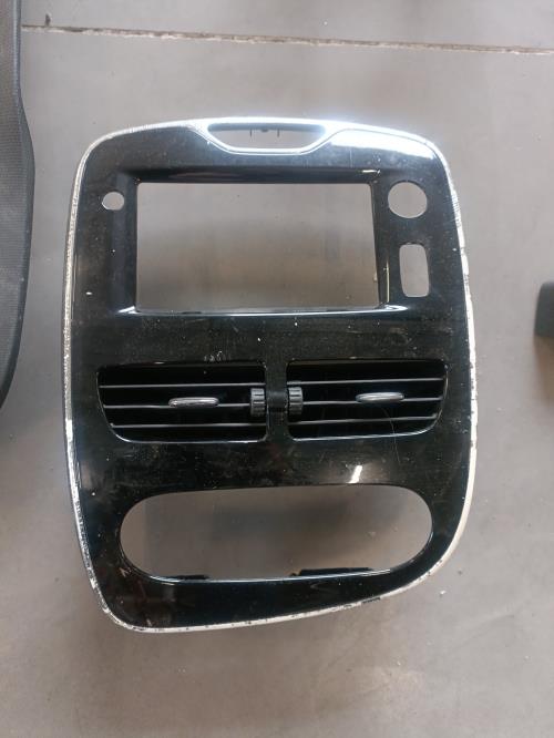 Image Planche de bord complete - RENAULT CLIO 4