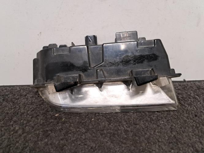 Image Feu diurne avant gauche - RENAULT CLIO 4